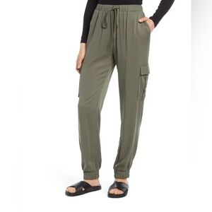 Treasure & Bond Olive Cargo Joggers